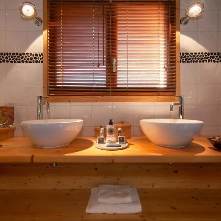 Les Bossons Chalet Sleeps 6 Domek alpejski Chamonix