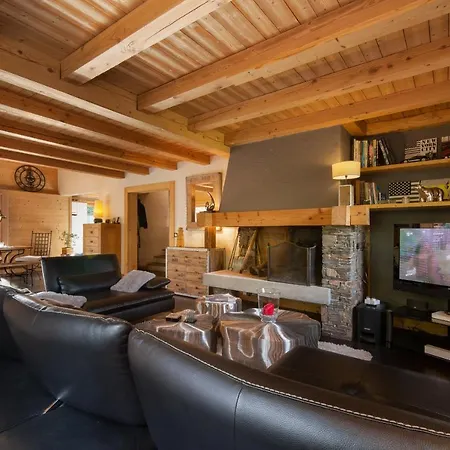 Les Bossons Chalet Sleeps 6