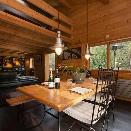 Les Bossons Chalet Sleeps 6 Chamonix