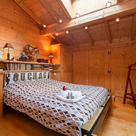 Les Bossons Chalet Sleeps 6 *